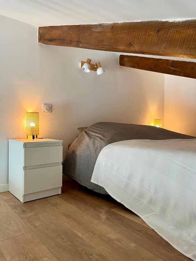Maisonnette Avec Petite Foret Valréas Exteriér fotografie